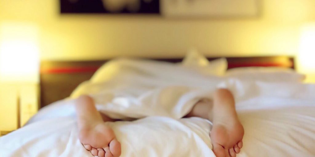 how light affects sleep