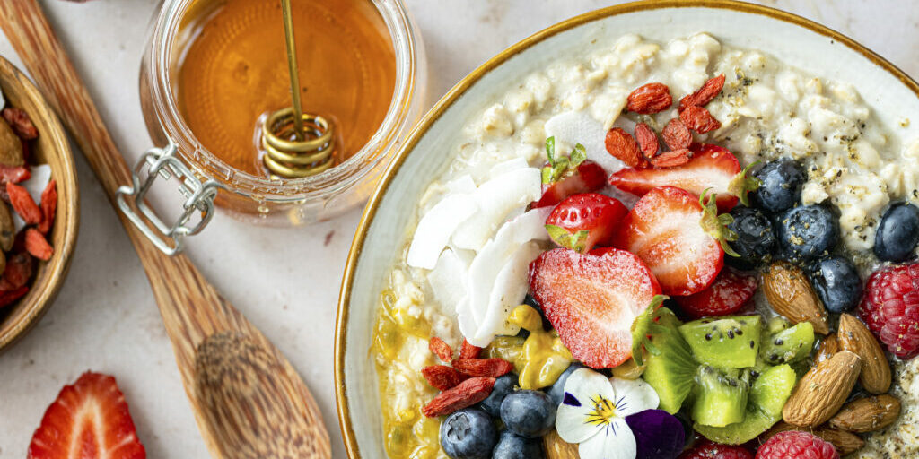 Healthy oatmeal recipe with fruits and nuts